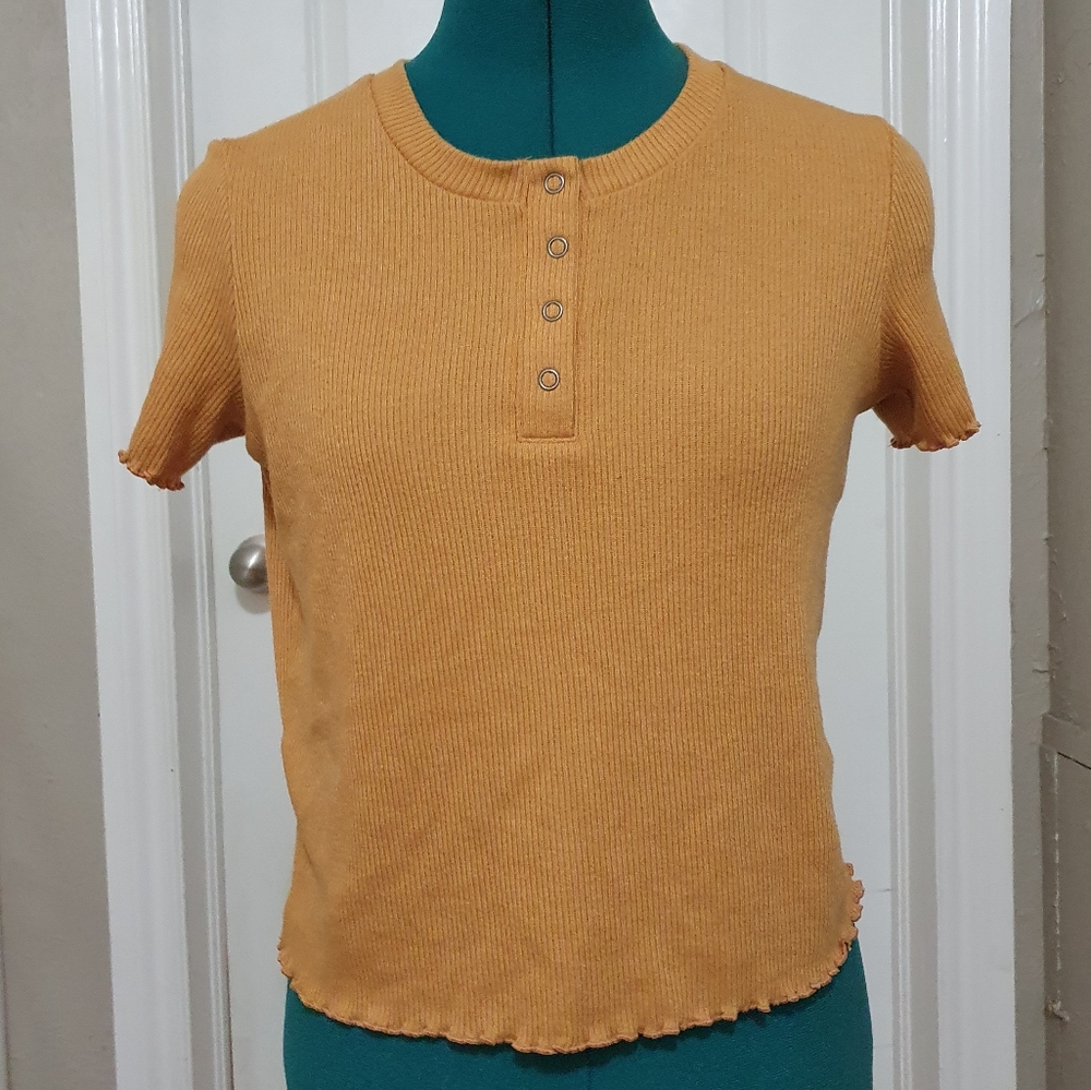 Mustard Lettuce Edge Tshirt